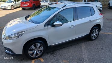 Peugeot 2008 1.2 VTi 82CV Allure