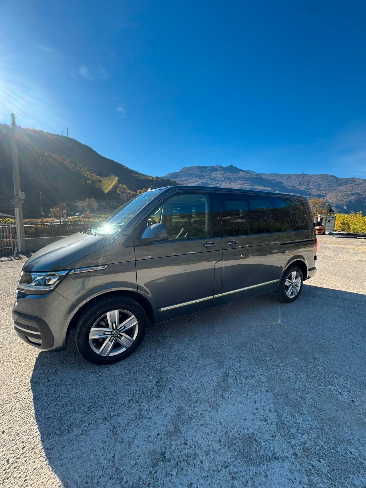 Volkswagen T6.1 Caravelle 2.0 TDI 150CV DSG Cruise STRAFULL 8 Posti