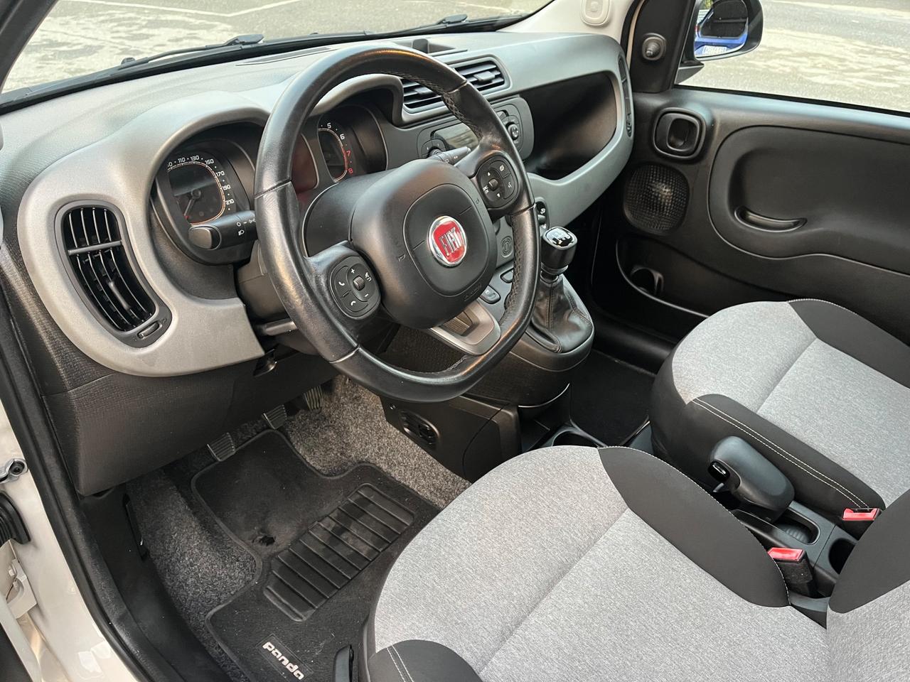 FIAT PANDA BENZINA/GPL - NEOPATENTATI