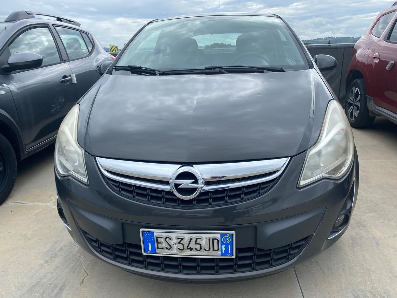 Opel Corsa 1.2 85CV 5 porte GPL-TECH Ecotec 2013 ok per neo patentati