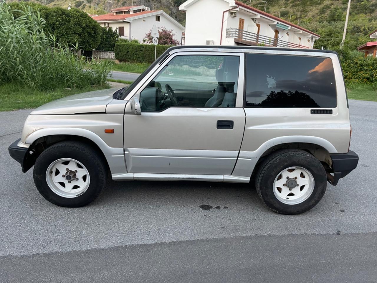 Suzuki Vitara 2.0 HDI GANCIO TRAINO MOZZI LIBERI