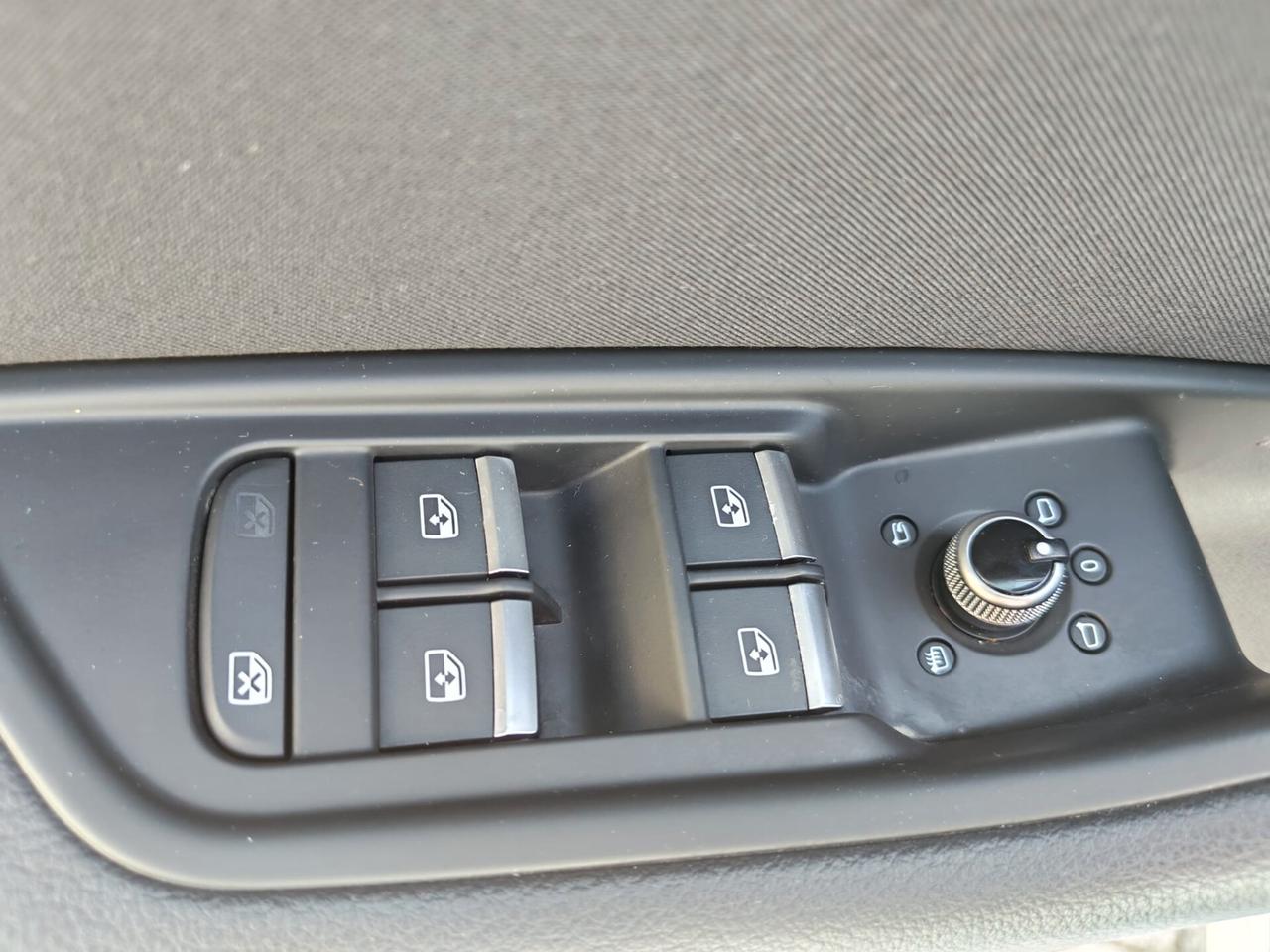 Audi A4 Avant 30 TDI/136 CV S tronic Business Advanced
