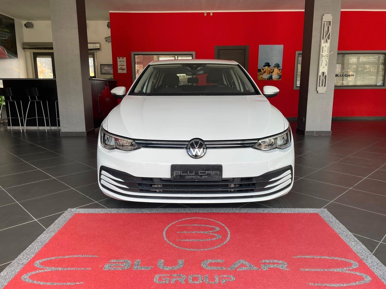 VOLKSWAGEN GOLF 8 1.0 eTSI LIFE DSG 110cv