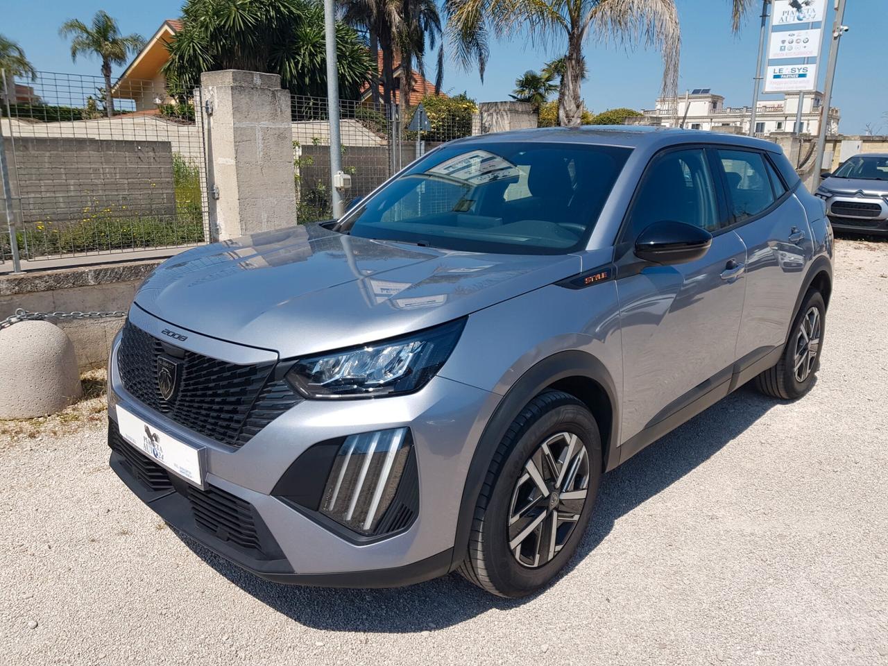 Peugeot 2008 2025 20.000 km – Come nuova
