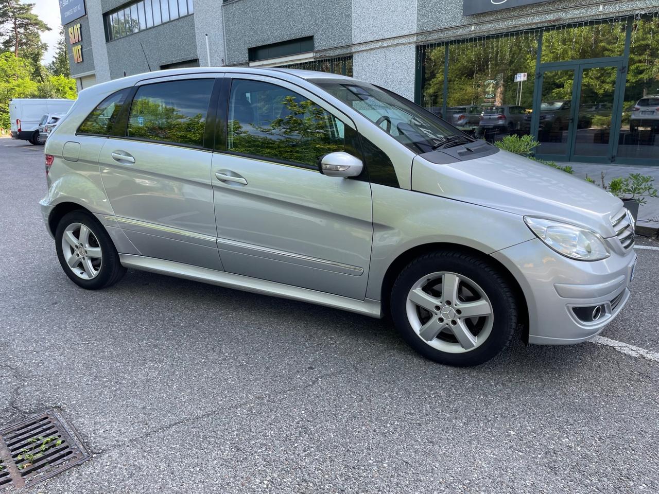Mercedes-benz B 200 CDI Sport*CAMBIO AUTOMATICO *