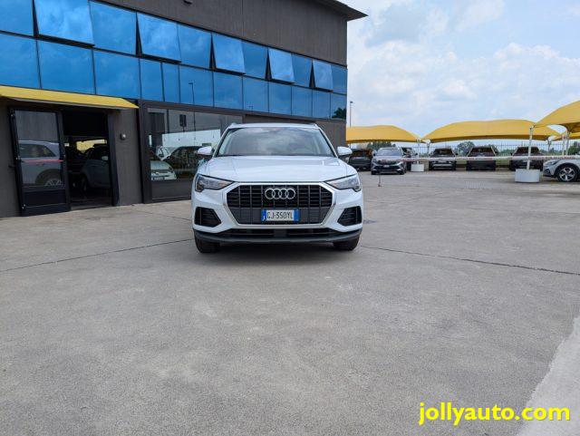 AUDI Q3 35 TDI S tronic Business