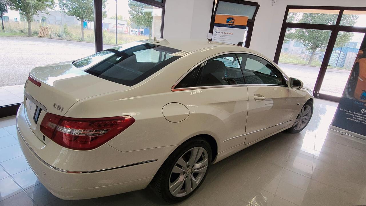 IMPECCABILE-PERFETTA-Mercedes-benz E 250 CDI Coupé BlueEFFICIENCY Avantgarde