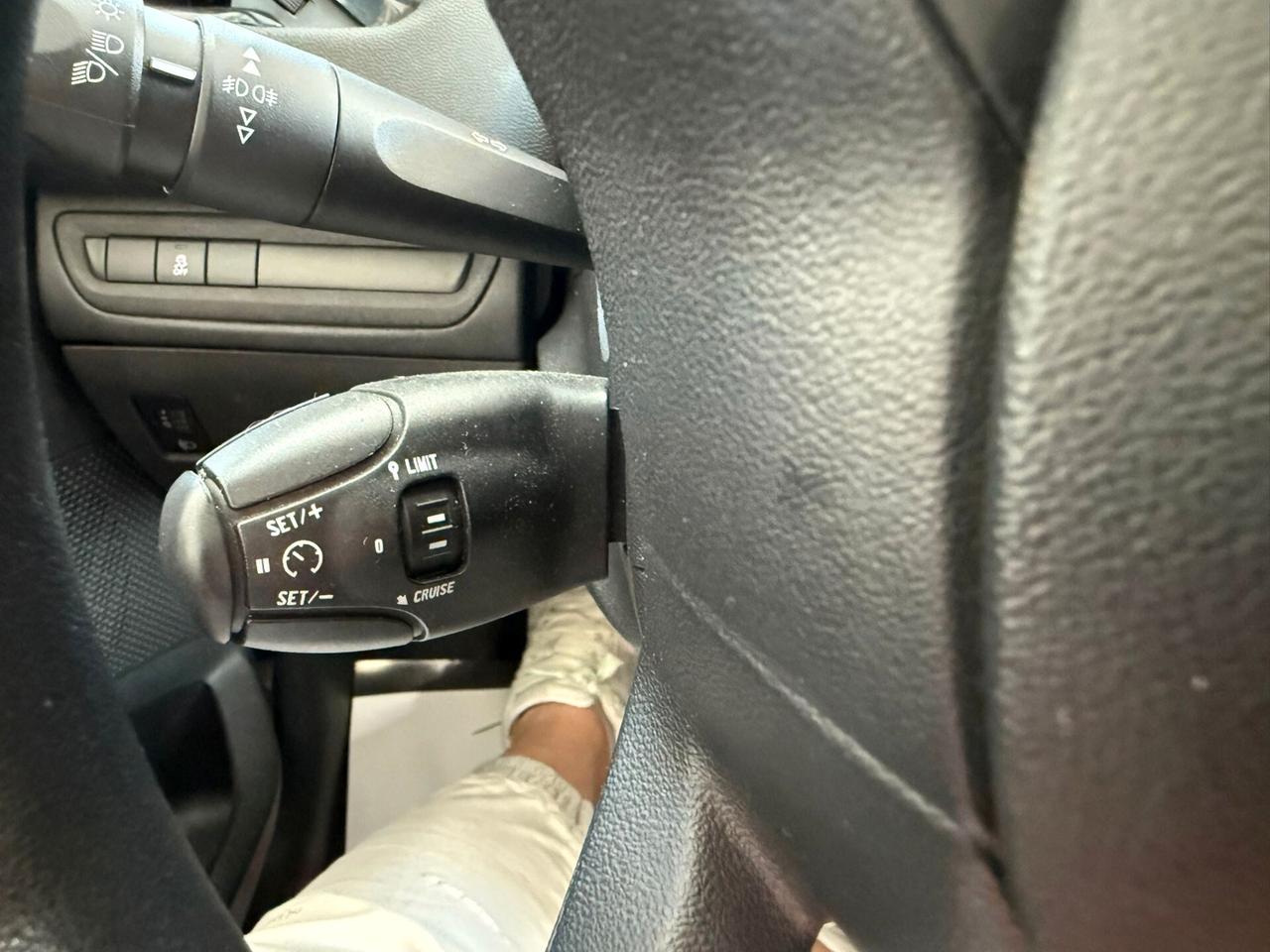 Peugeot 208 1.2 VTi 82 CV 5 porte Active