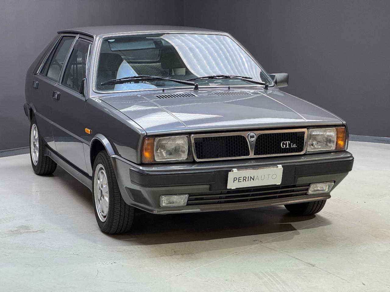 Lancia Delta 5 Porte Delta 1.6 ie GT
