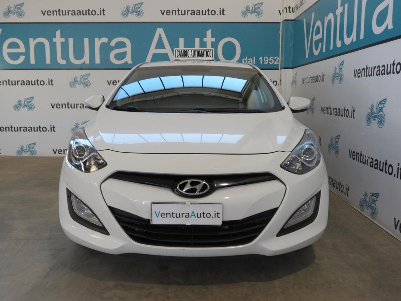 Hyundai i30 1.6 CRDi 110 cv 5p. Comfort A/T