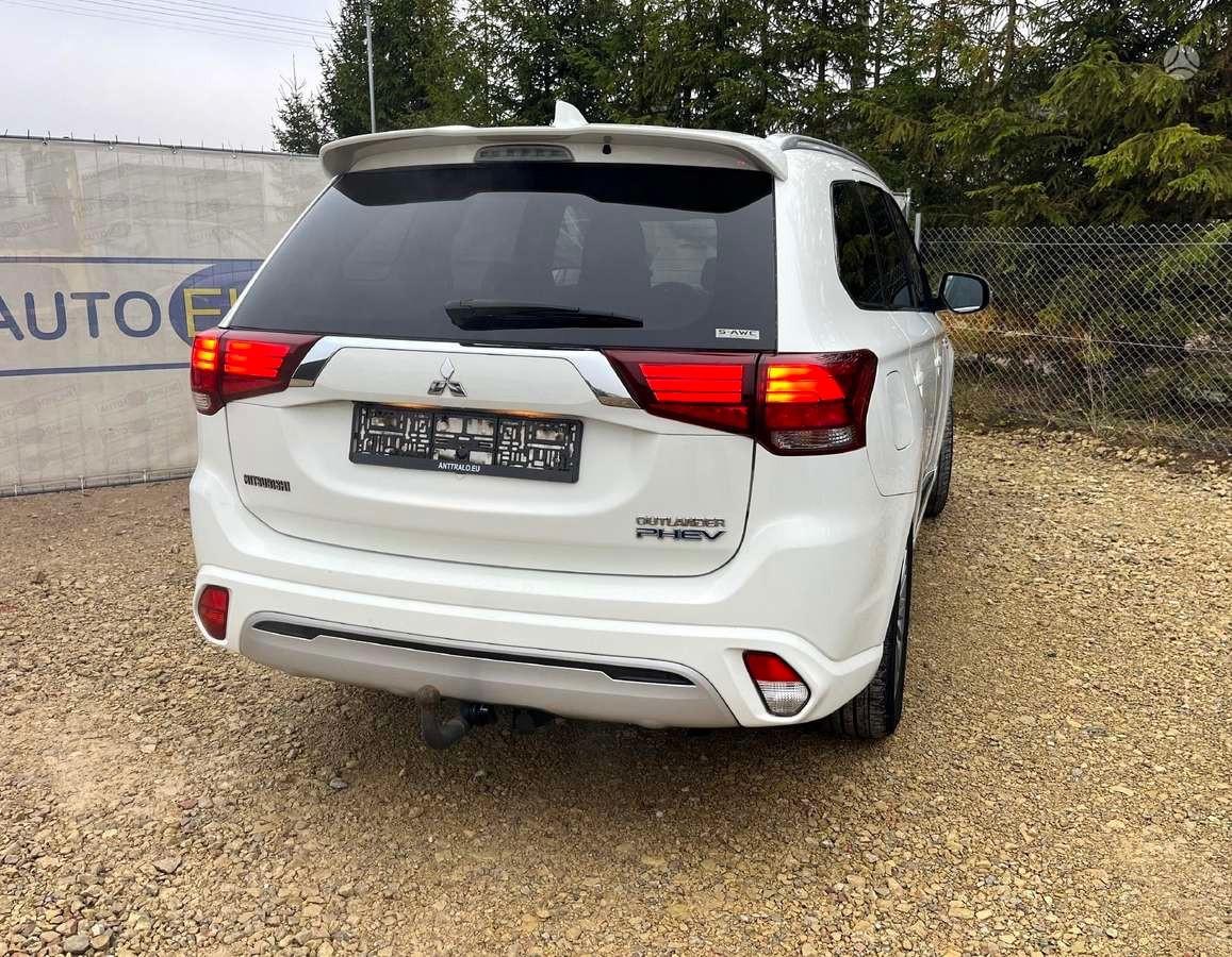 Mitsubishi Outlander 2.0 MIVEC 4WD PHEV Instyle Diamond SDA