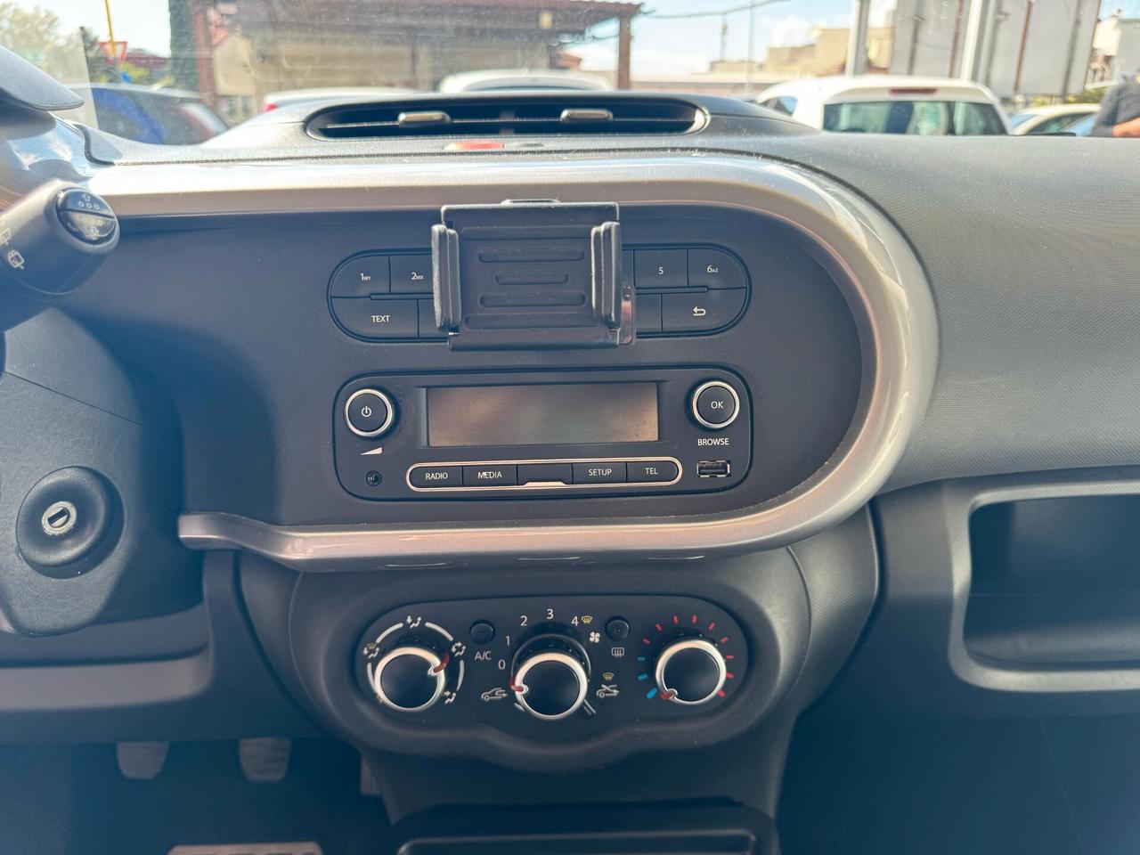 Renault Twingo SCe EDC Zen
