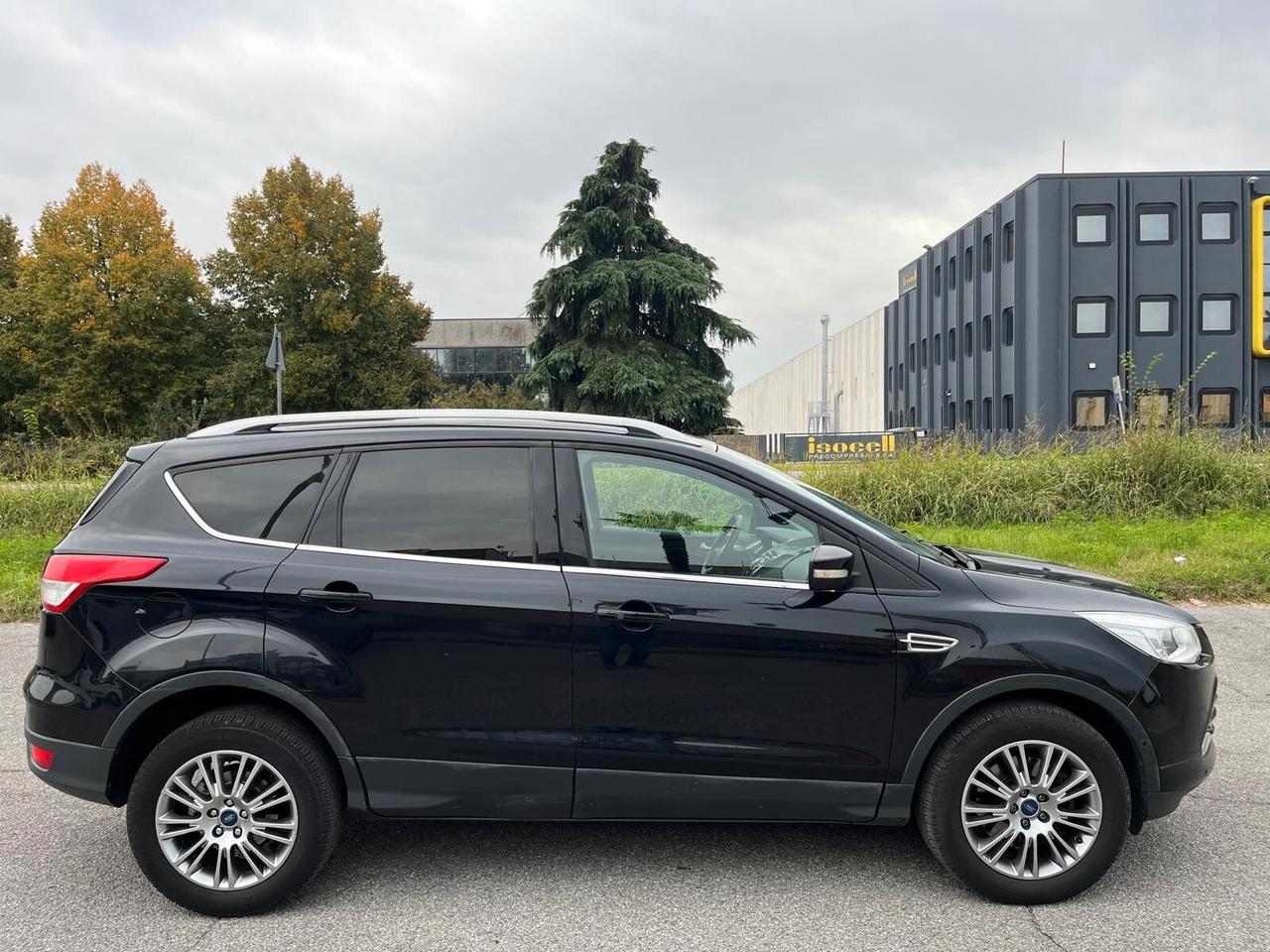 Ford Kuga 2.0 TDCI 140 CV 4WD Powershift
