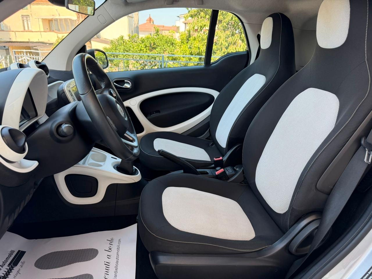 Smart ForTwo 1.0 71 coupé Passion - bianco opaco