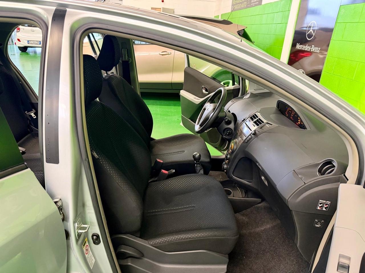 Toyota Yaris 1.3 5 porte Sol