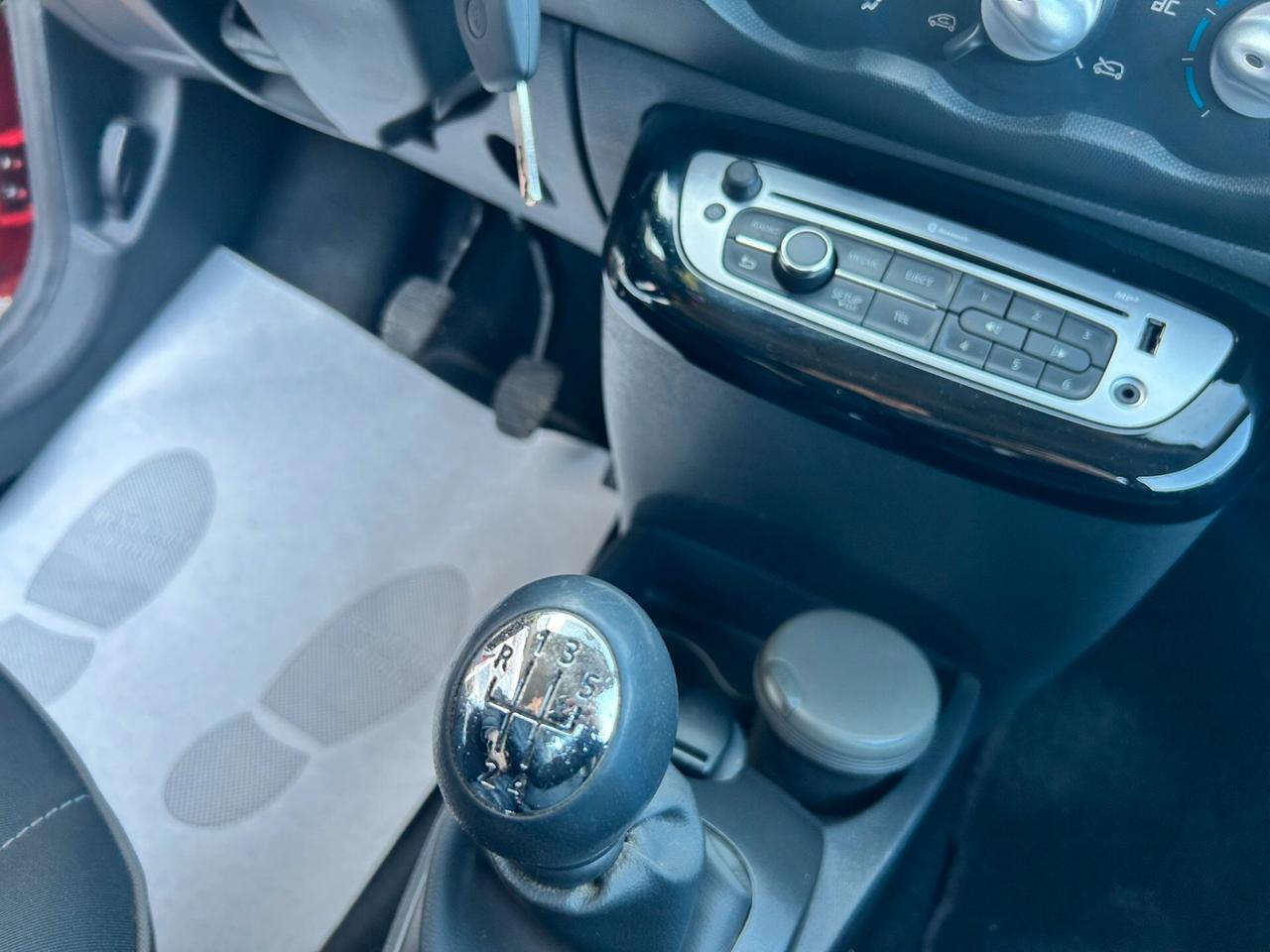 Renault Twingo 1.2B X NEOPATENTATI 2014