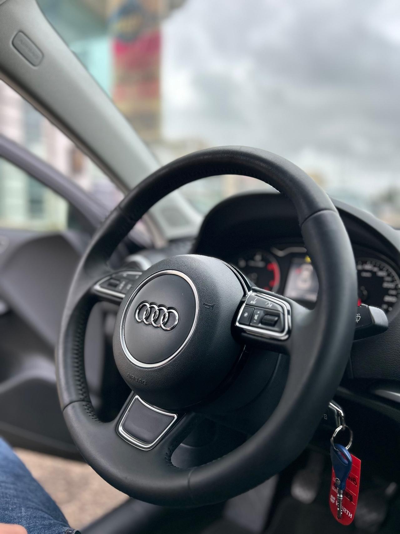 Audi A3 2.0 TDI 150cv sedan S-Line