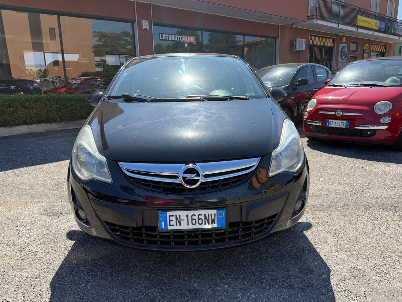 Opel Corsa 1.2 5 porte Sport