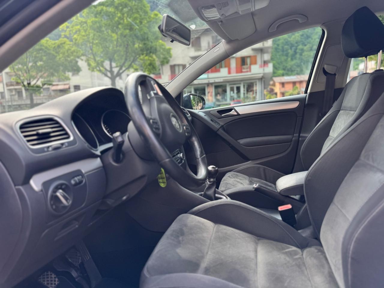 Volkswagen Golf 1.6 TDI DPF 5p. Highline