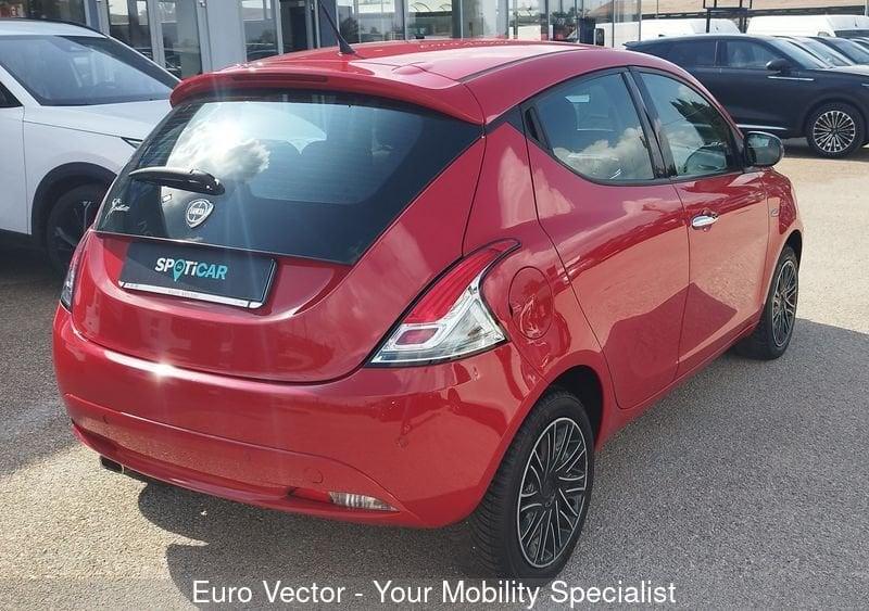 Lancia Ypsilon 1.2 69cv Start& Stop Gold
