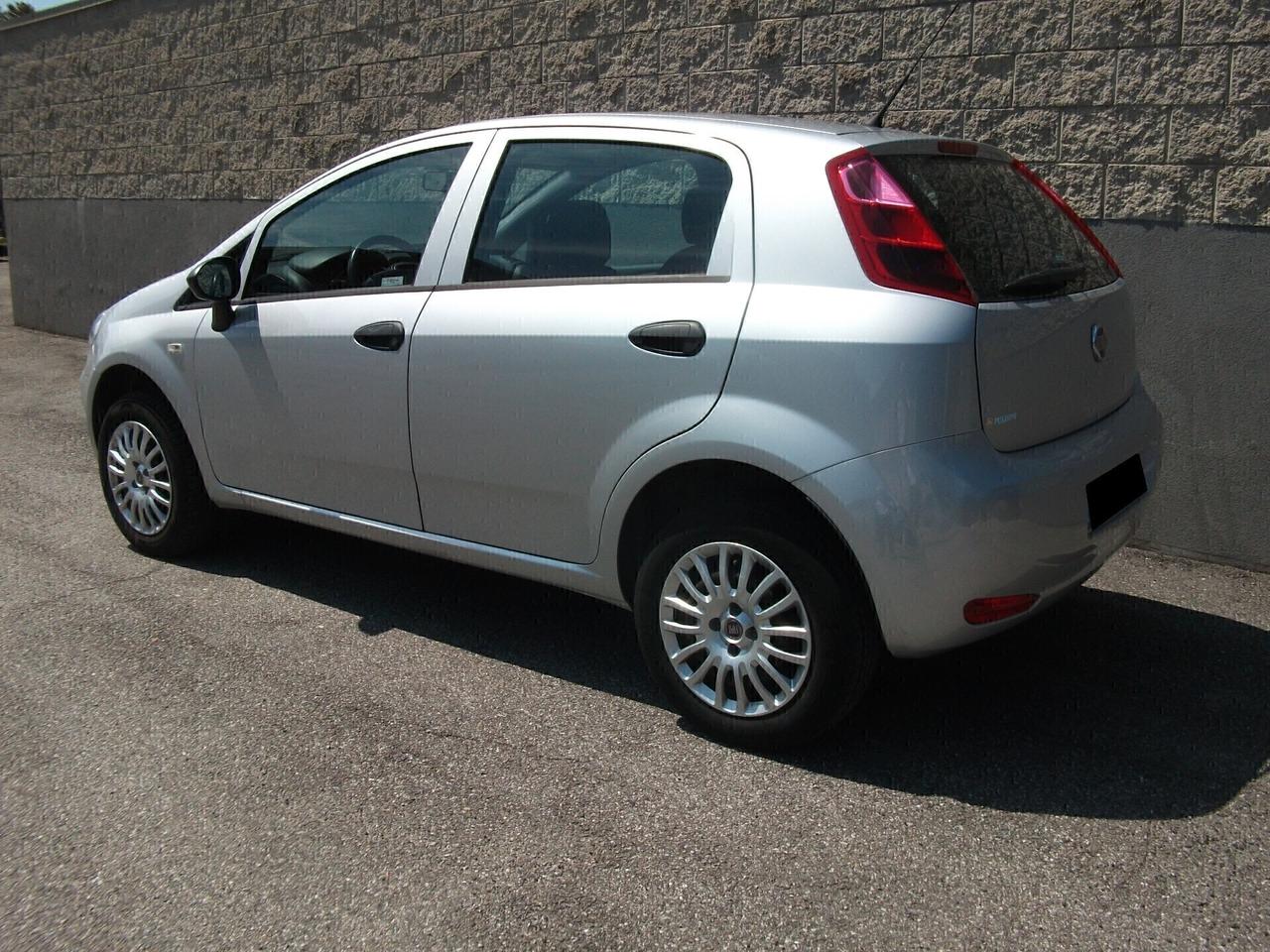 Fiat Punto 1.4 8V 5 porte Natural Power Street