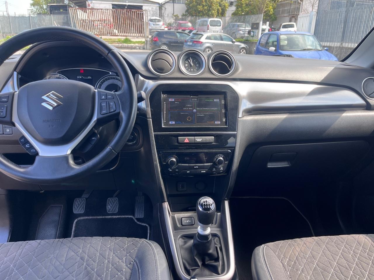 Suzuki Vitara 1.4 Hybrid Top