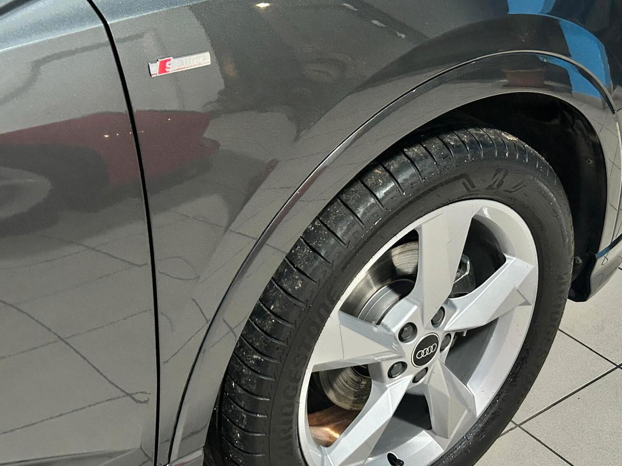 Audi Q3 35 TDI S line edition