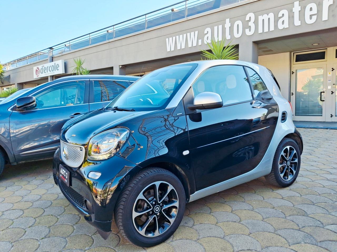 Smart ForTwo 1000 62 kW coupé passion