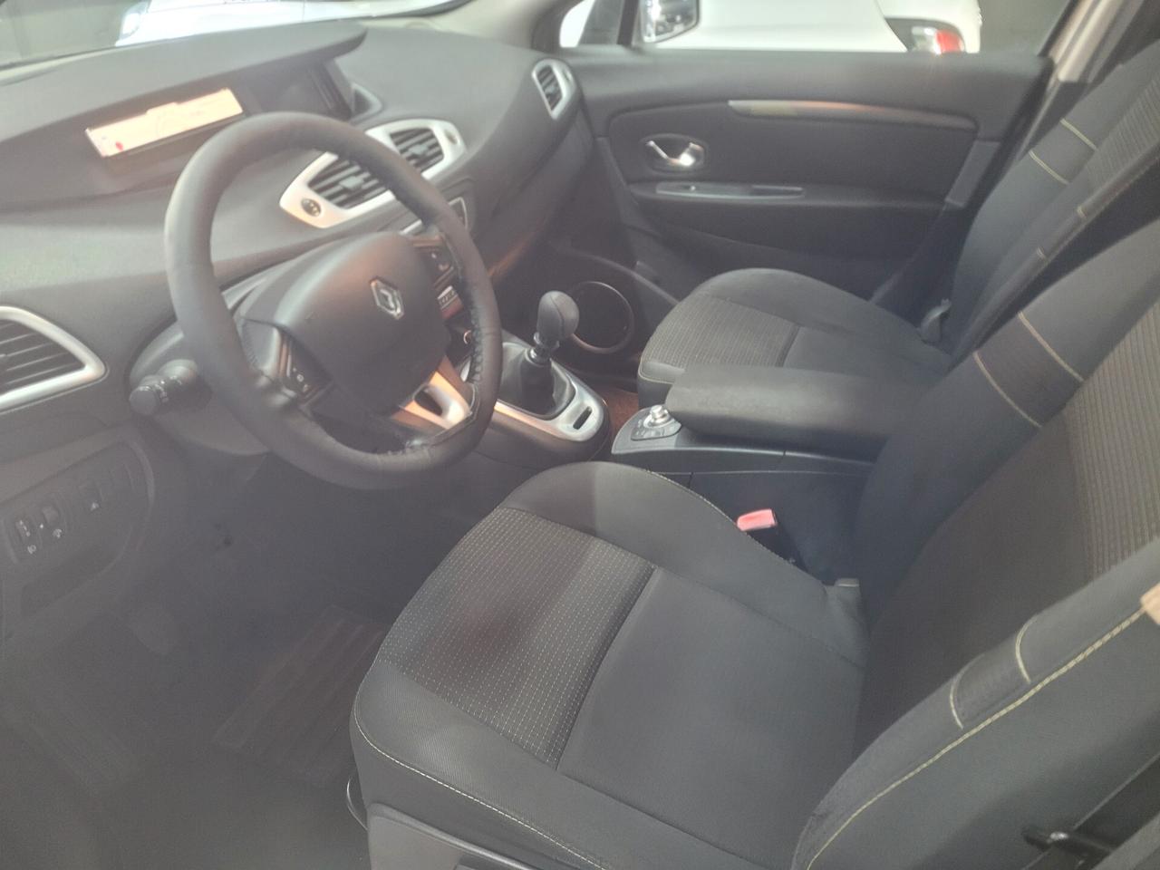 Renault Scenic Scénic 1.9 dCi 130CV Luxe