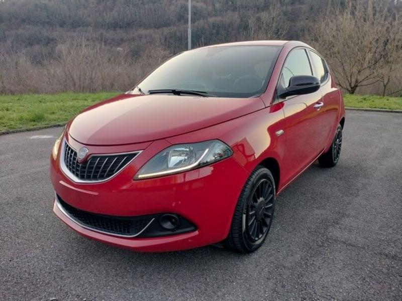 Lancia Ypsilon 1.0 FireFly 5 porte S&S Hybrid Silver