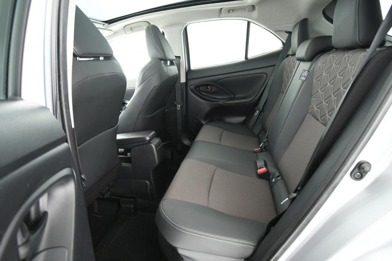 TOYOTA Yaris Cross 1.5h Lounge fwd 116cv e-cvt NEOPATENTATI+CAMERA+ACC