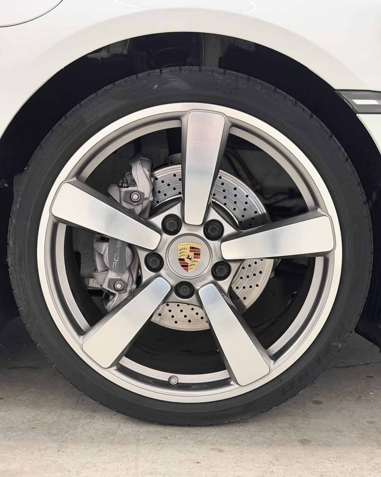 Porsche 911 Carrera Cabriolet