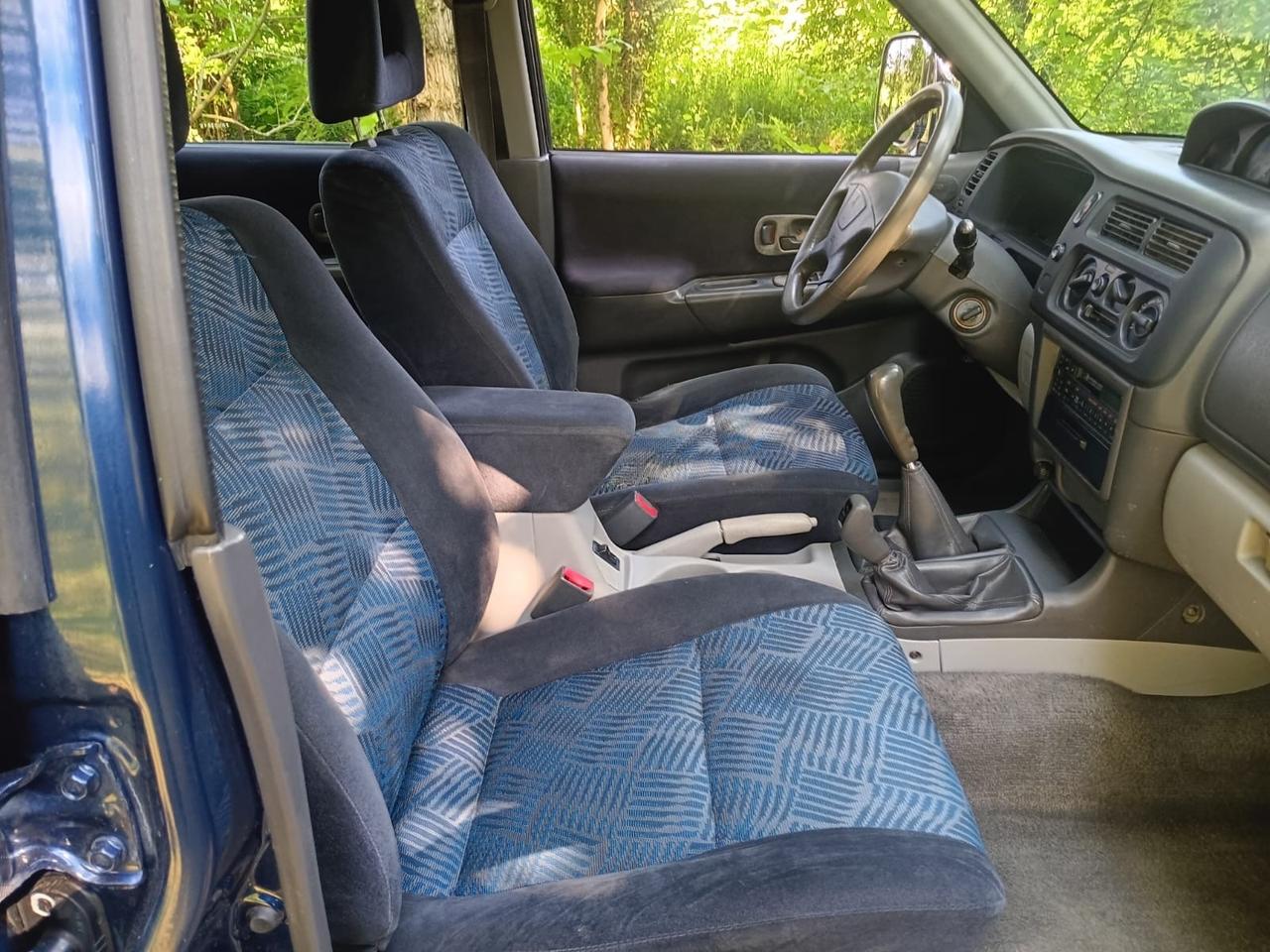 Mitsubishi Pajero Sport 2.5 TDI GLS