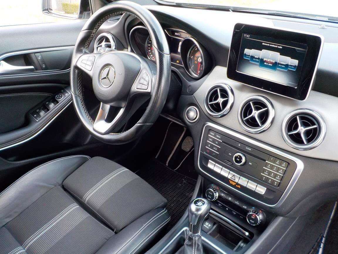 Mercedes-benz GLA 200 d Business