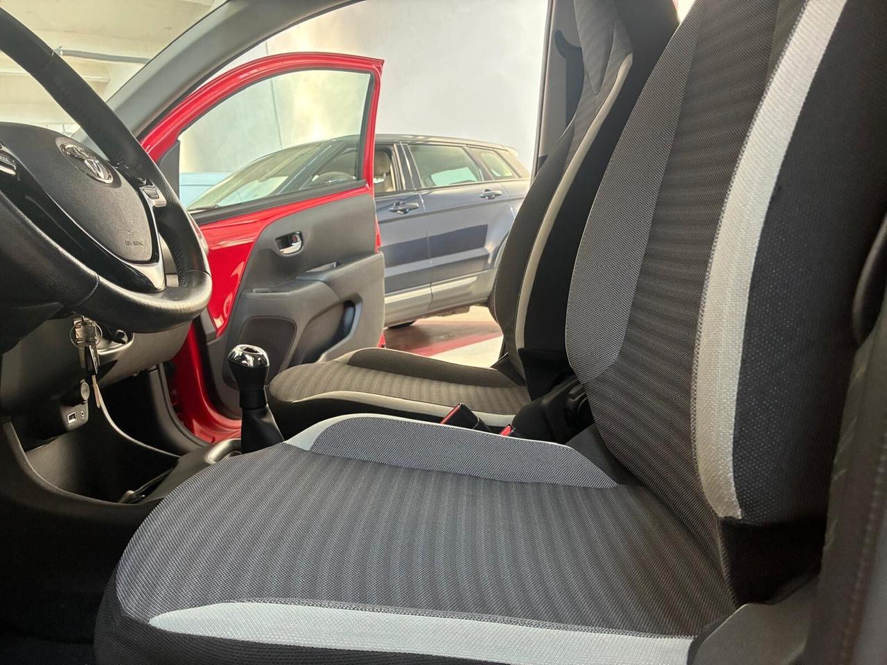 Toyota Aygo 1.0 VVT-i 72 CV 5 porte x-cool