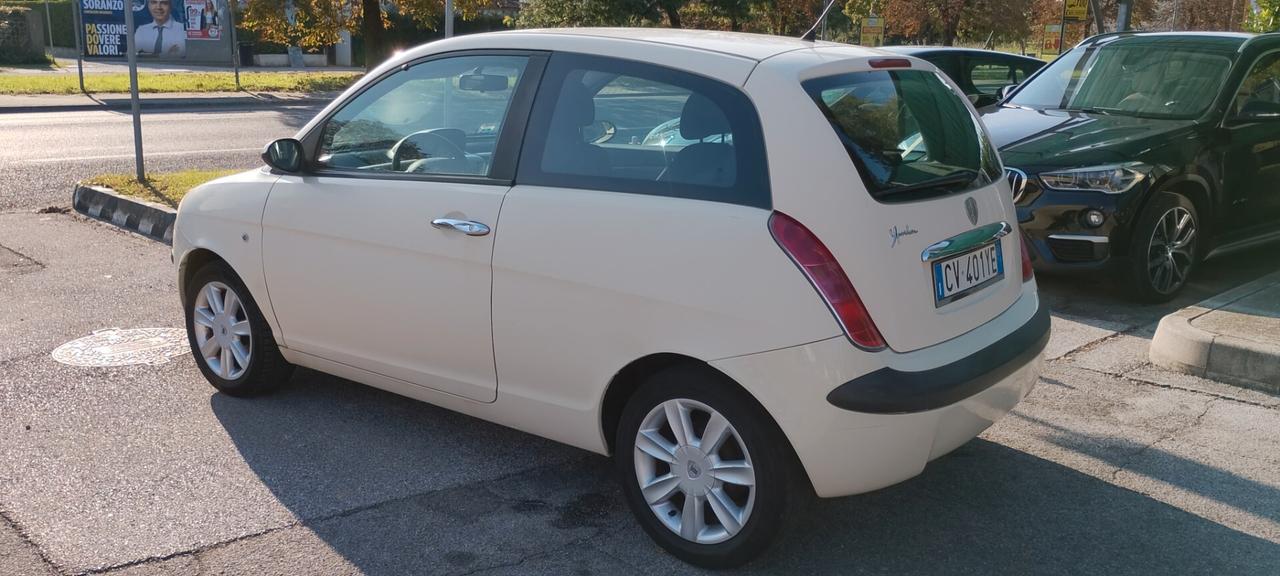 Lancia Ypsilon 1.2