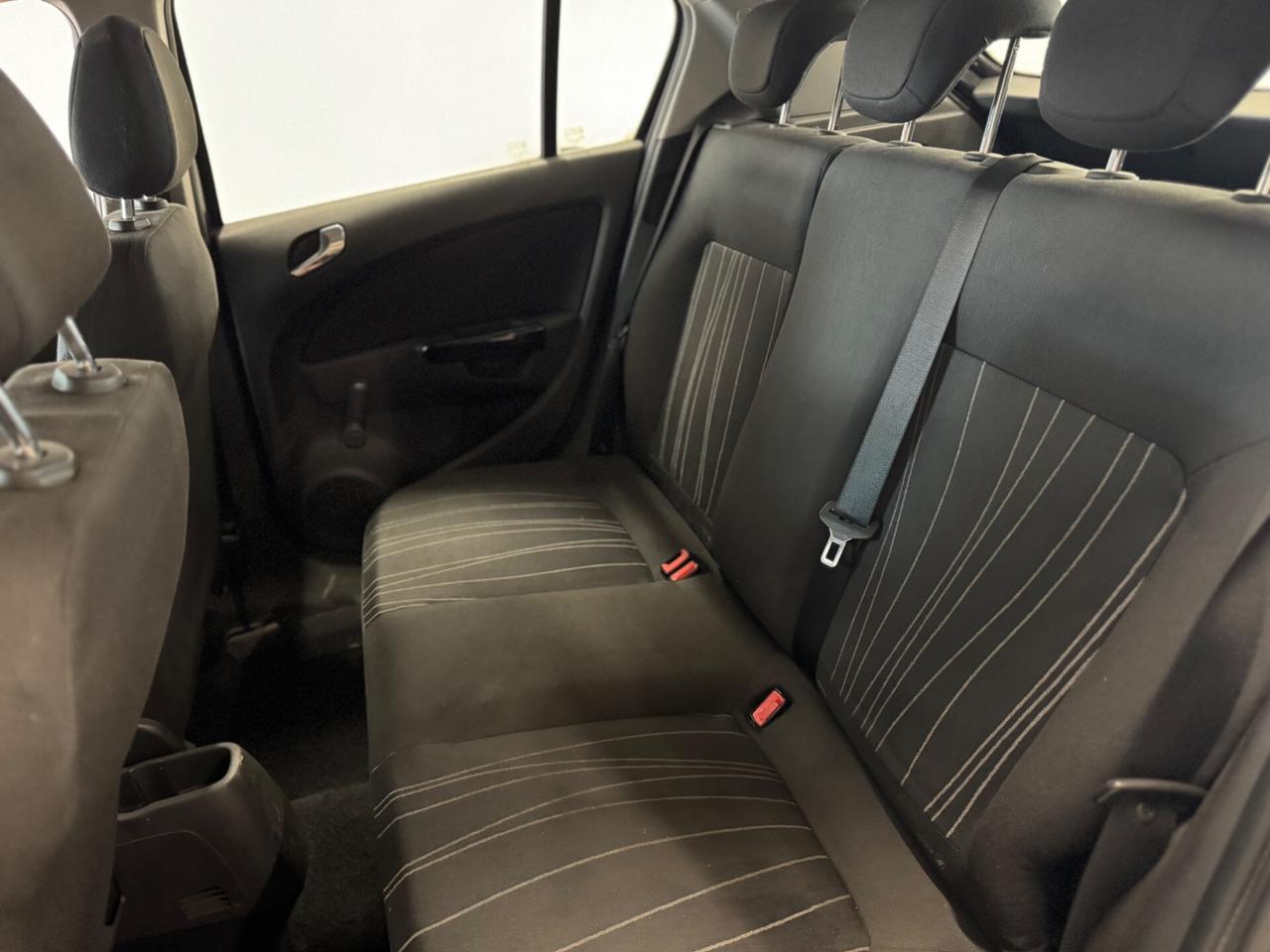 Opel Corsa 1.2 REGENERED CAR