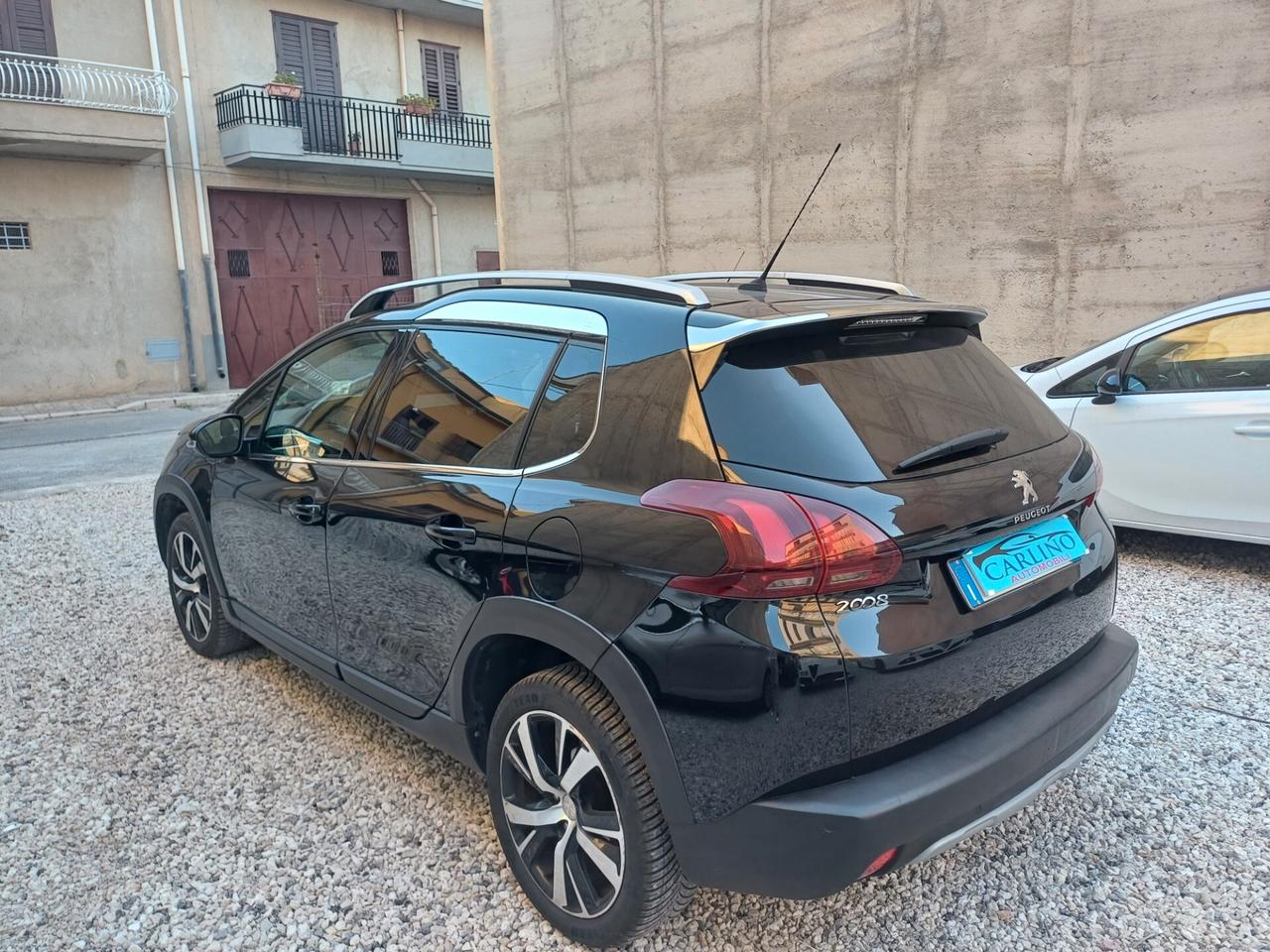 Peugeot 2008 BlueHDi 120 S&S Allure