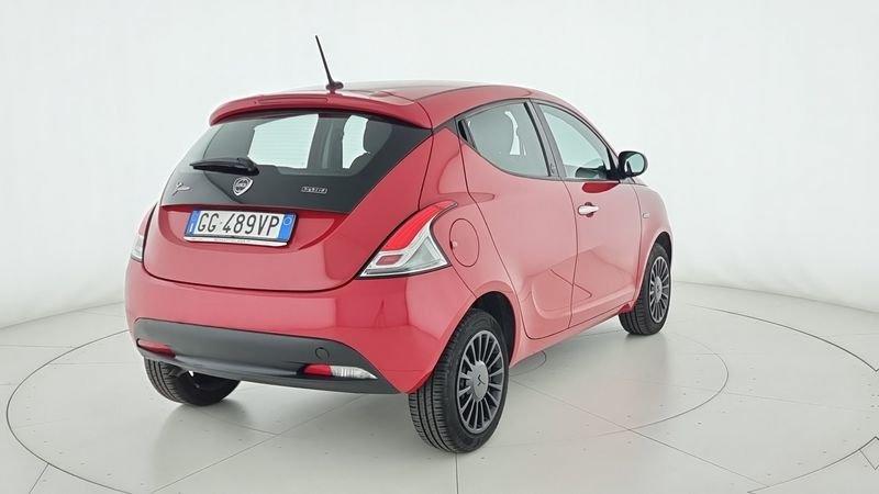 Lancia Ypsilon 1.0 FireFly 5 porte S&S Hybrid Silver