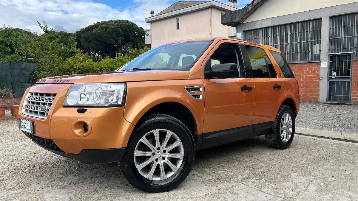 LAND ROVER - Freelander 2.2 td4 SE
