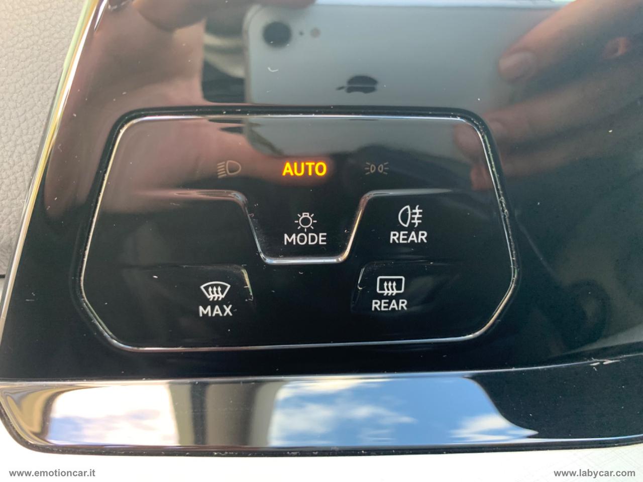 VOLKSWAGEN Golf 2.0 TDI SCR Style - 2020