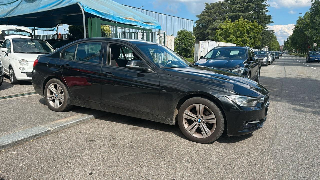 Bmw 318d Sport berlina
