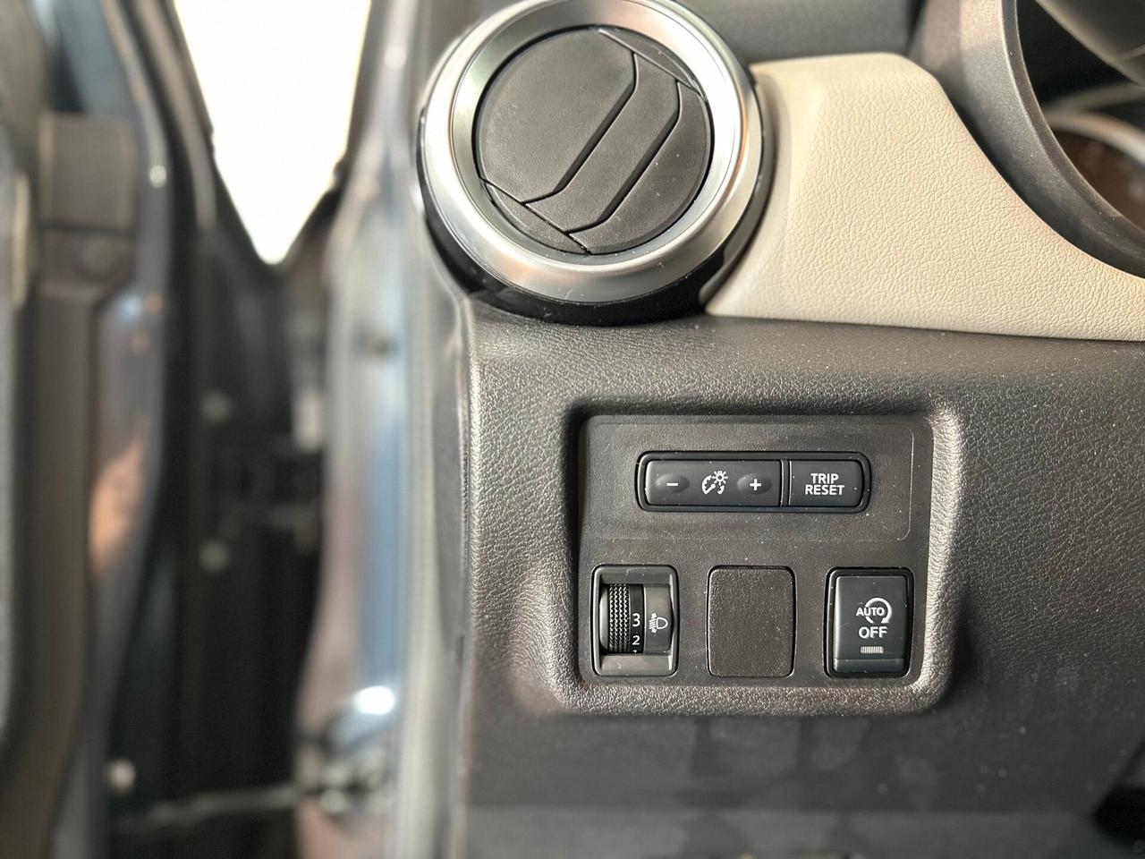 Nissan Micra IG-T 92 5 porte Kiiro