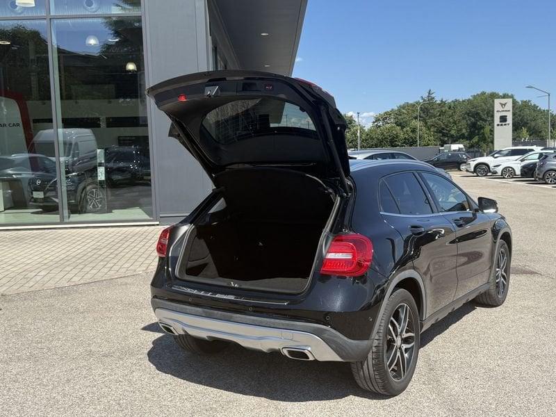 Mercedes-Benz GLA 200 d Automatic 4MATIC Sport