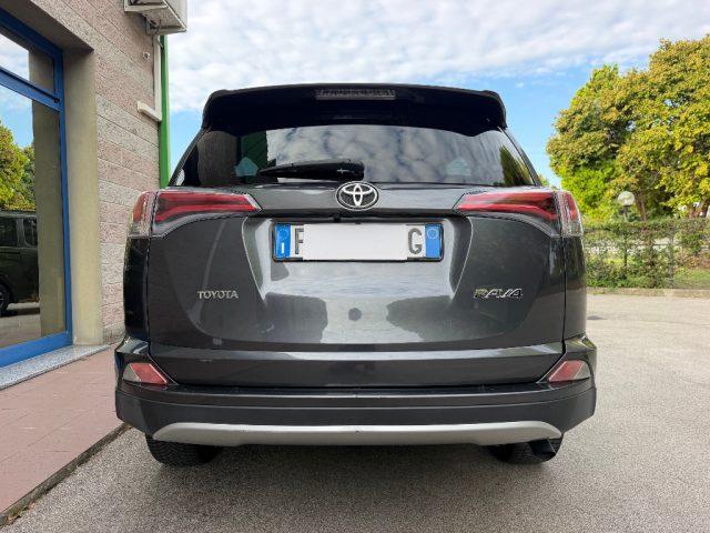 TOYOTA RAV 4 2.0 D-4D 2WD 143CV UNIPROPRIETARIO