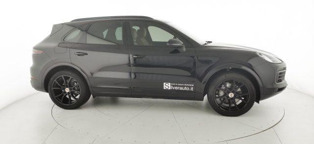 PORSCHE Cayenne 3.0 V6