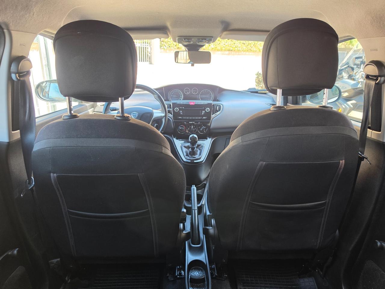 Lancia Ypsilon 1.2 69 CV 5 porte S&S Silver