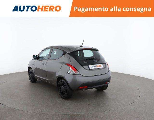 LANCIA Ypsilon 1.0 FireFly 5 porte S&S Hybrid Ecochic Silver
