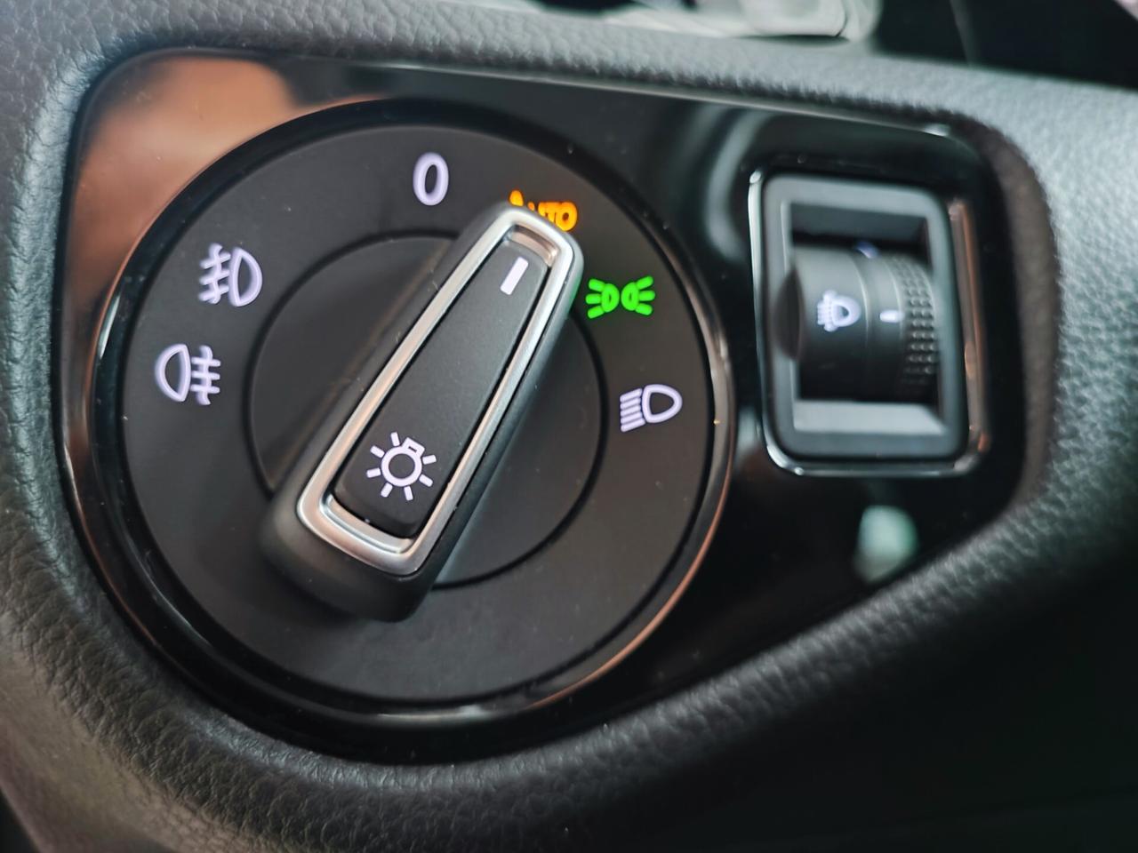 Volkswagen Golf Business 1.4 TGI 5p. Highline BlueMotion