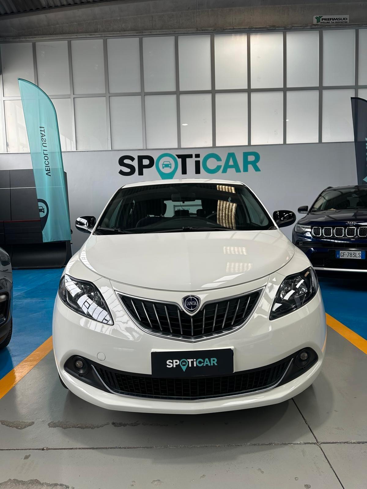 Lancia Ypsilon 1.0 FireFly 5 porte S&S Hybrid Platino